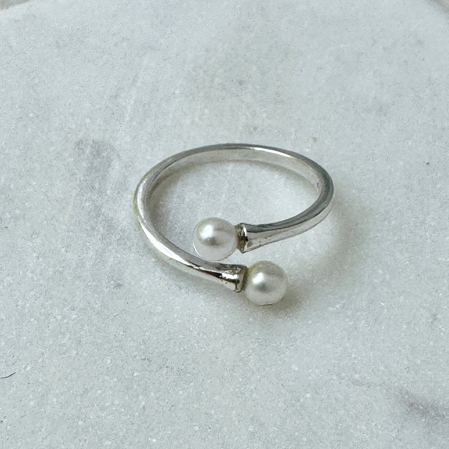 Double Pearl Bypass Ring