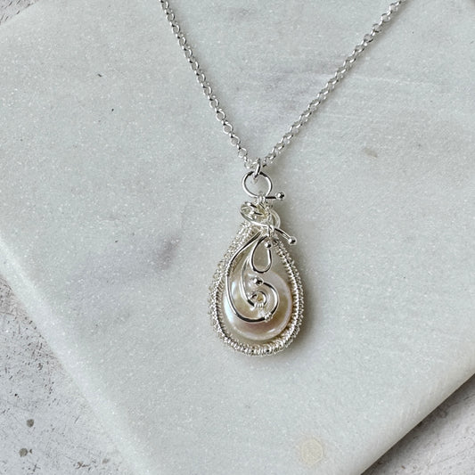Coin Pearl Silver Woven Necklace (Small)