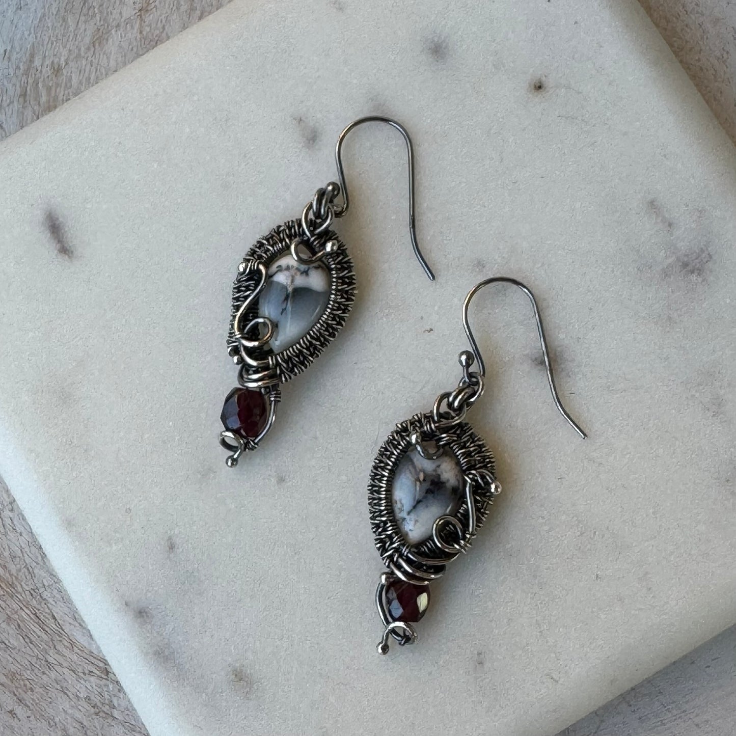 Dendrite Teardrop and Garnet Silver Woven Earrings