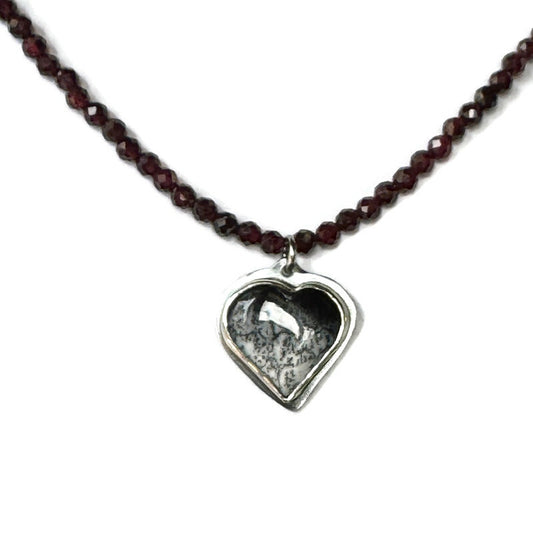 Dendrite Heart & Garnet Bead Necklace