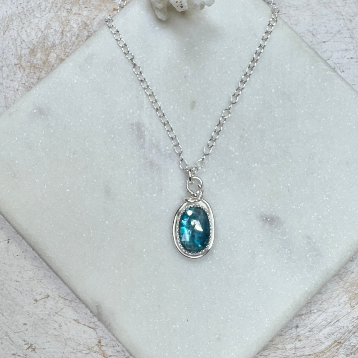 Pariba Blue Kyanite Silver Necklace