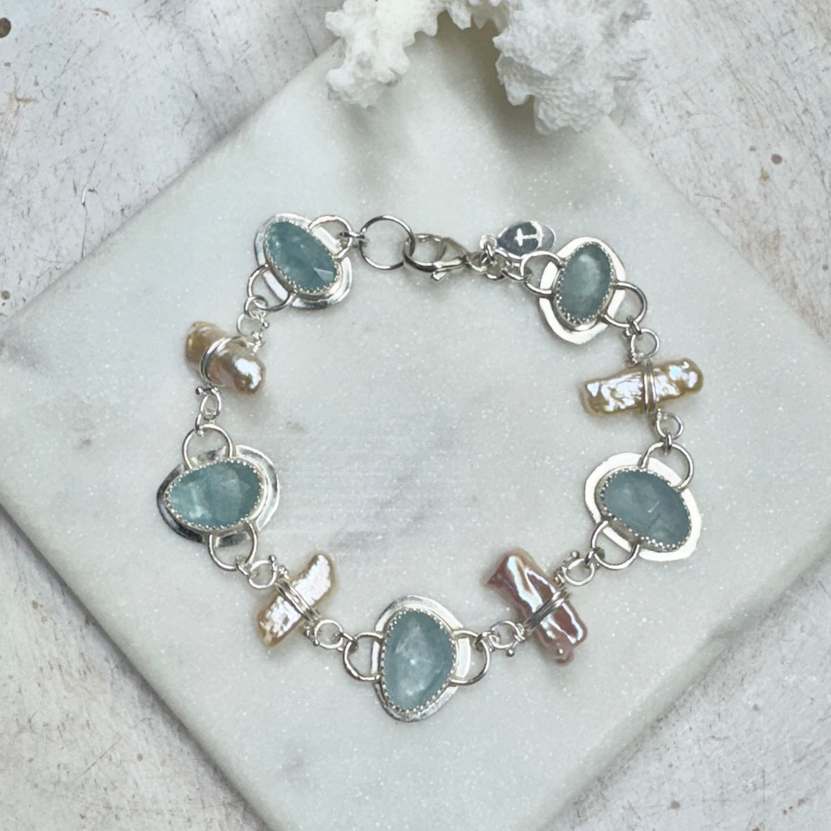 Aquamarine Gemstone & Freshwater Pearl Bracelet