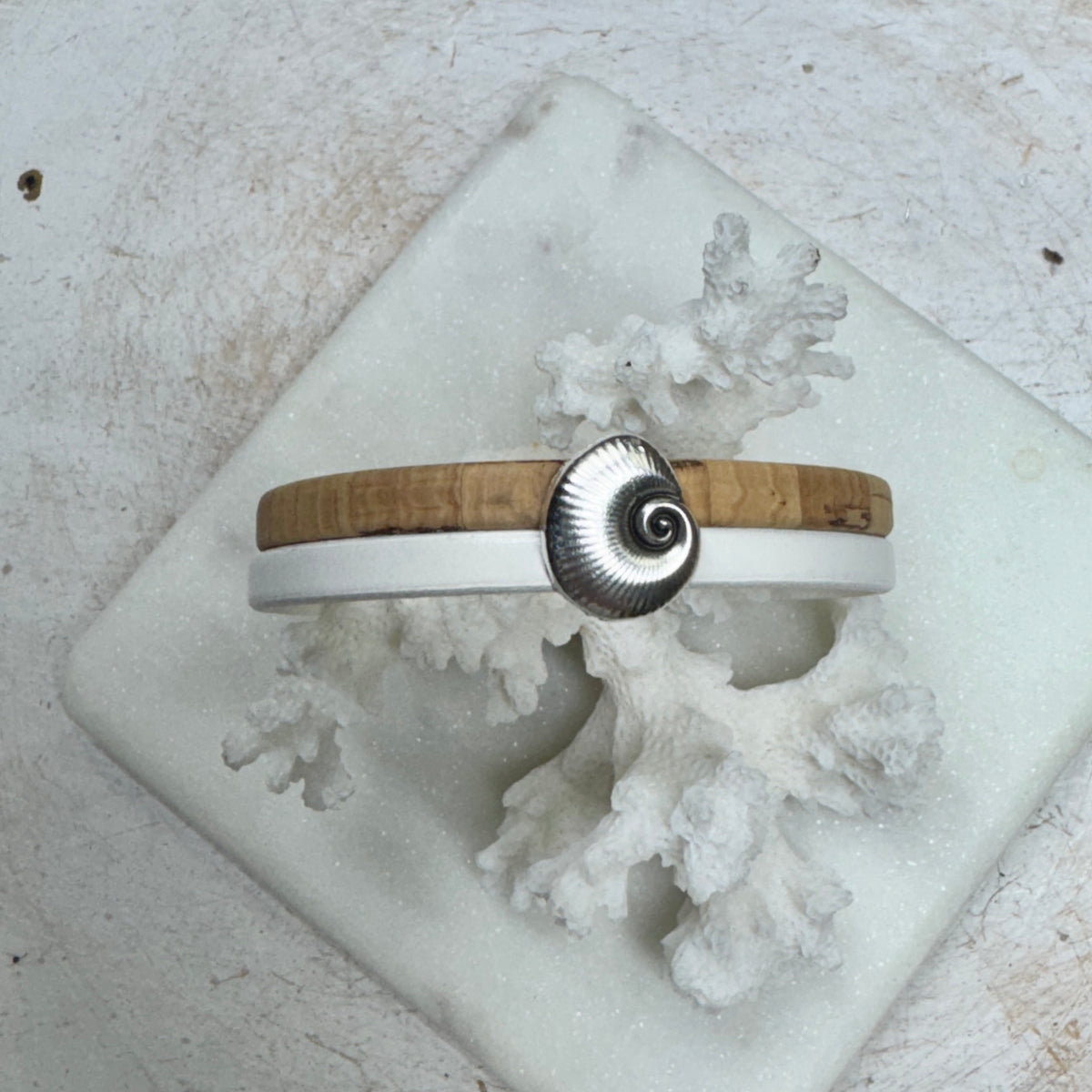 Shell Cork and White Double Leather Bracelet