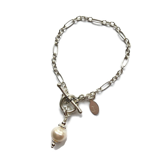 Pearl Toggle Bracelet